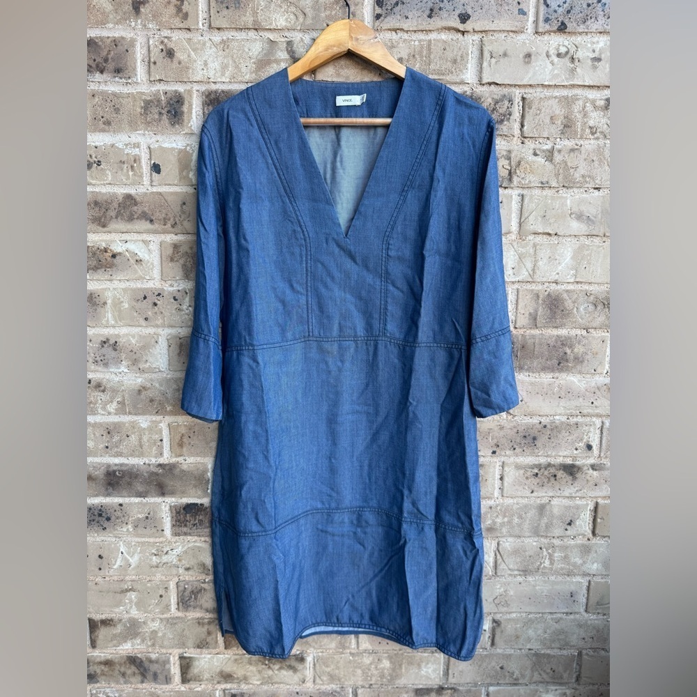 Vince Dress Sz M Blue Chambray V Neck Shift‎ Work Business Casual AK56